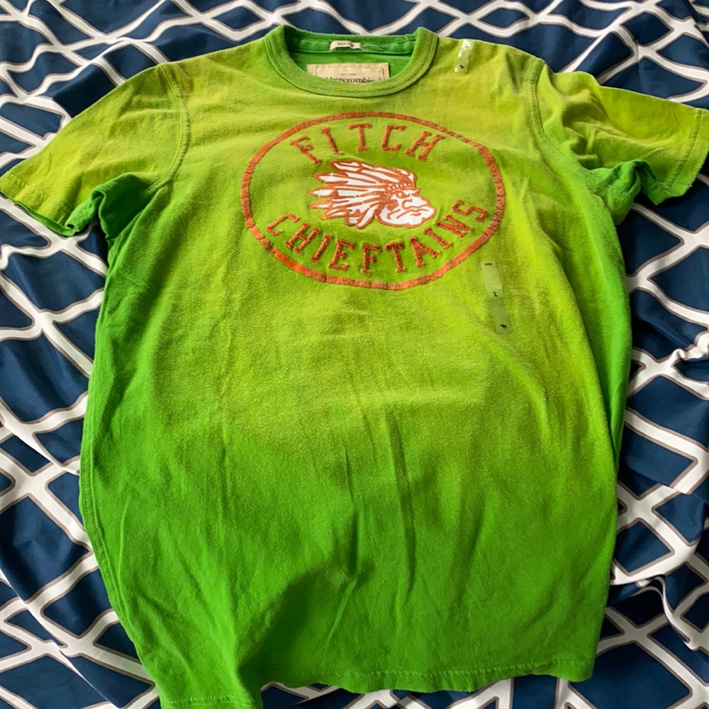 Abercrombie t shirt